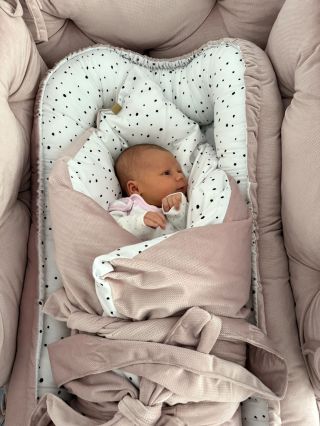 Magdalénka už dělá radost na tomto světě a já moc děkuju mamince, že si vybrala právě nás💞 #dekuju #7letsvami #siforbabies...