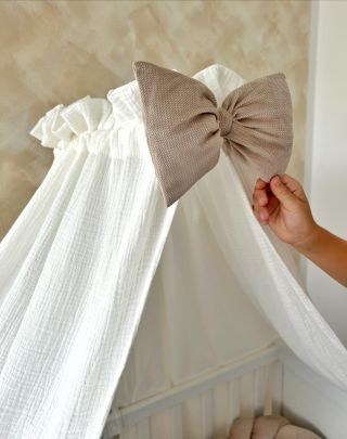 Mašle na nebesa je krásný doplněk, kterým si můžete zpestřit nebesa nad postýlkou. Kotvení je jednuduché, navlečete ji na...