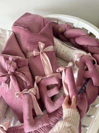 Leinka má nachystáno💞 Oblíbený odstín tmavě pudrový velvet (V8) a autorský vzor srdíček (P28). #zavinovacka...